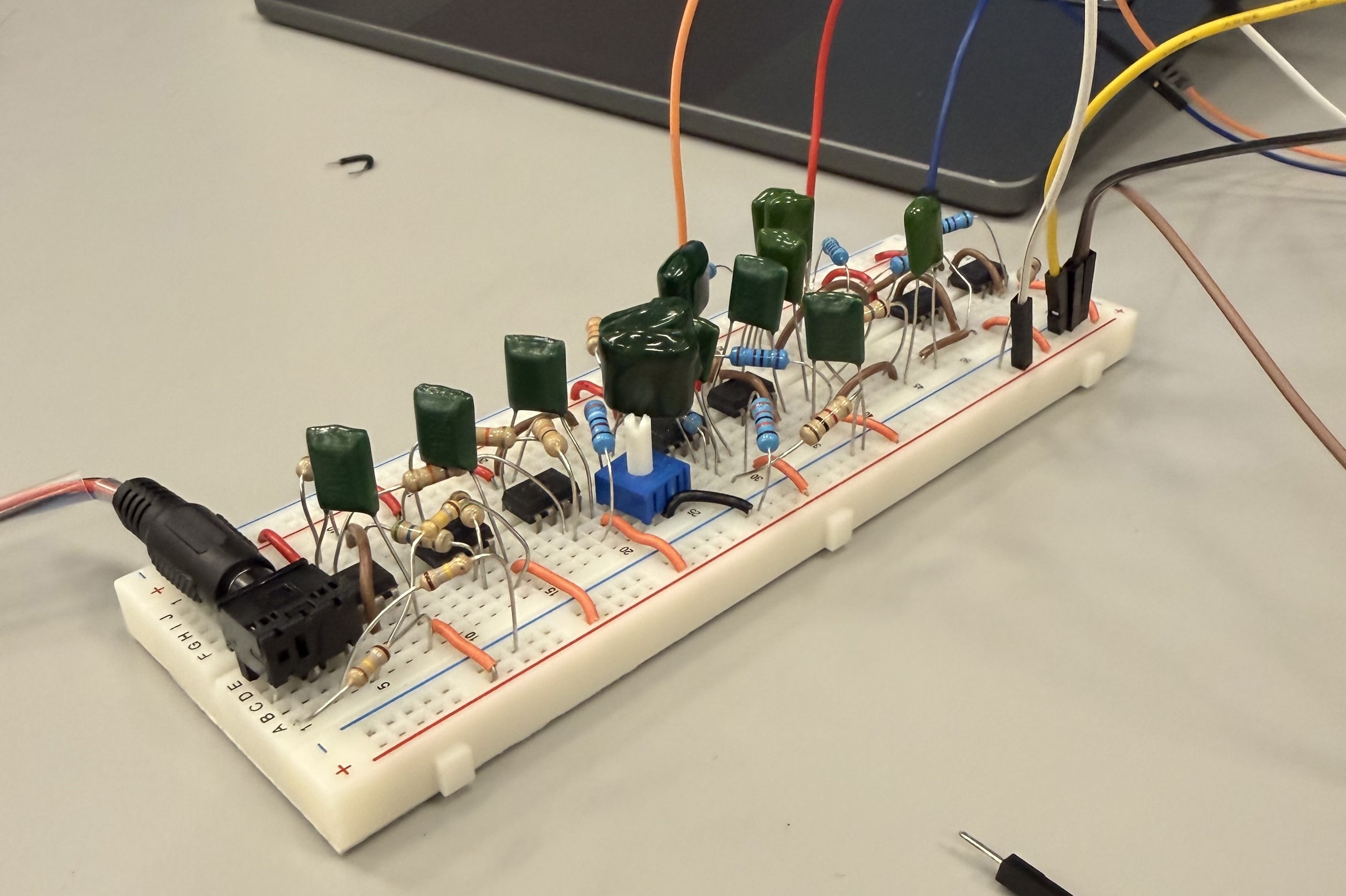 Complete ECG heart monitor analog circuit